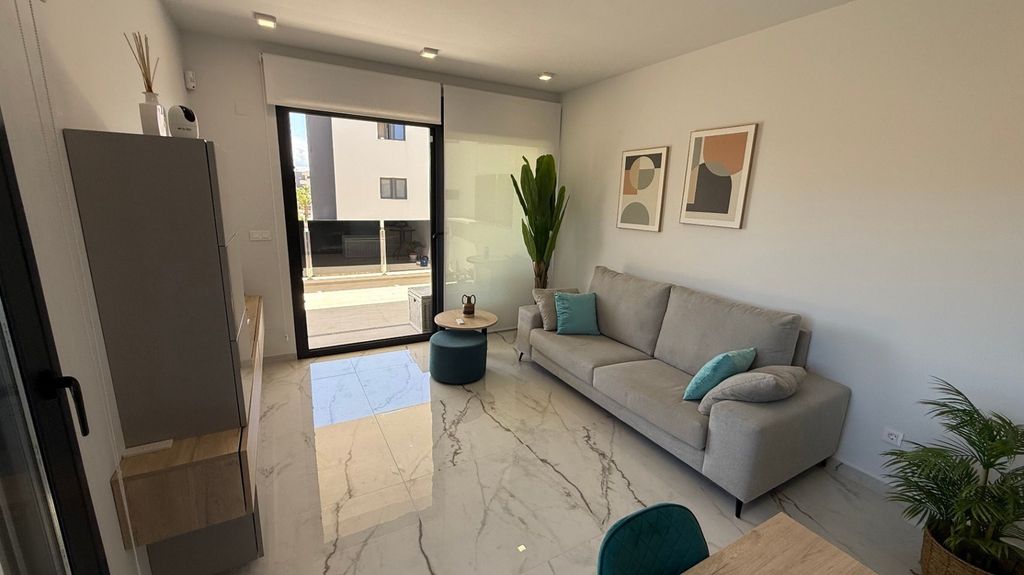 Property photo 1 of 34