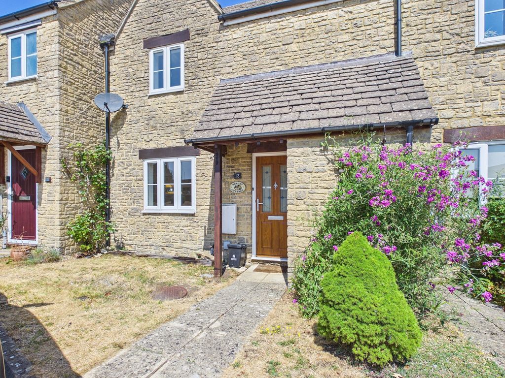 Property photo 1 of 9 Cam01338G0-Pr0195-Still002