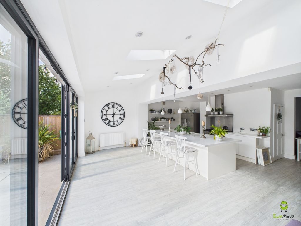Property photo 1 of 21 Presented By Clinton At Ewemove Bexleyheath And Da