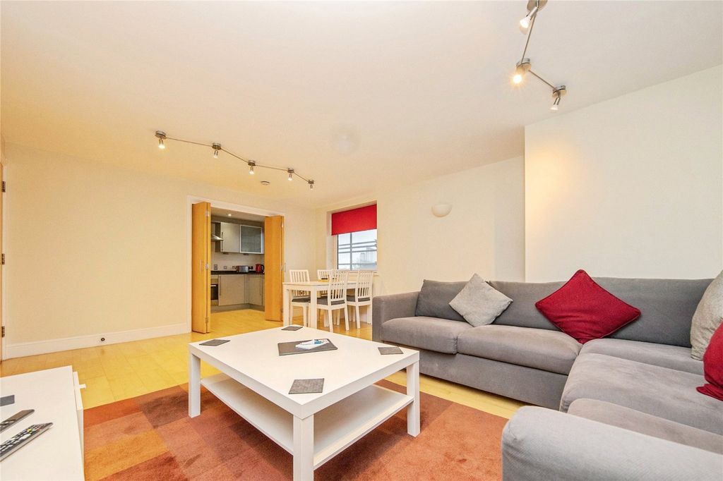 Property photo 2 of 16 Picture No. 01