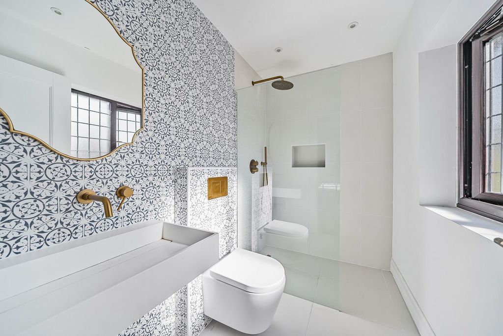 Additional image 8 of 7 bed detached house for saleRanmore Avenue, Shirley, Croydon CR0