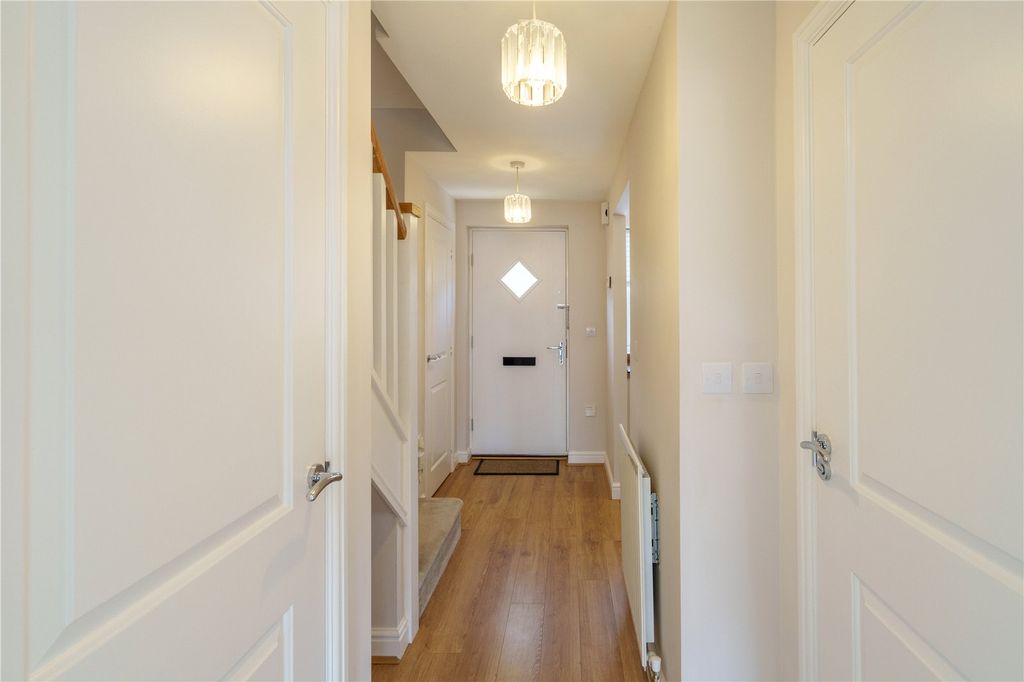 Property photo 2 of 16 Picture No. 35