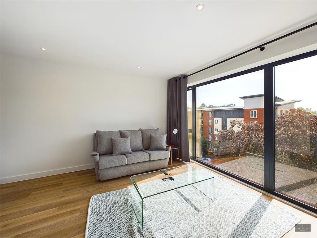 Additional image 8 of 2 bed flat to rentNew North Road, Exeter EX4