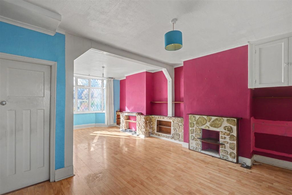 Property photo 3 of 15 Lounge Diner_4.Jpeg