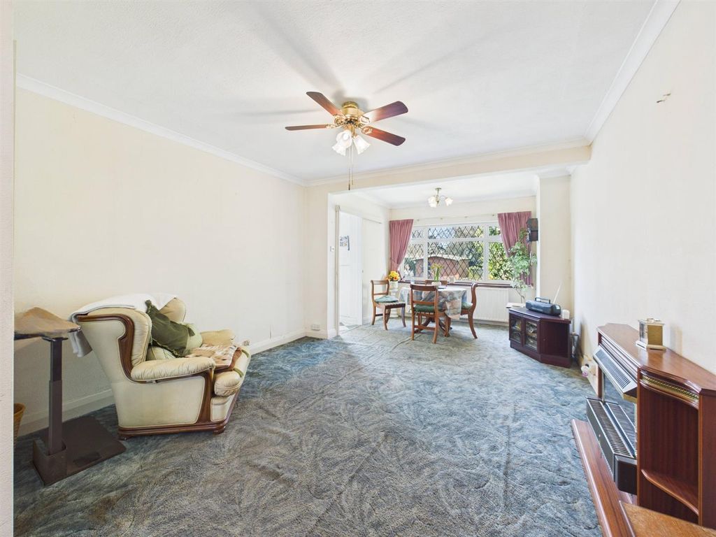 Property photo 3 of 10 Cam05080G0-Pr0300-Still009.Jpg