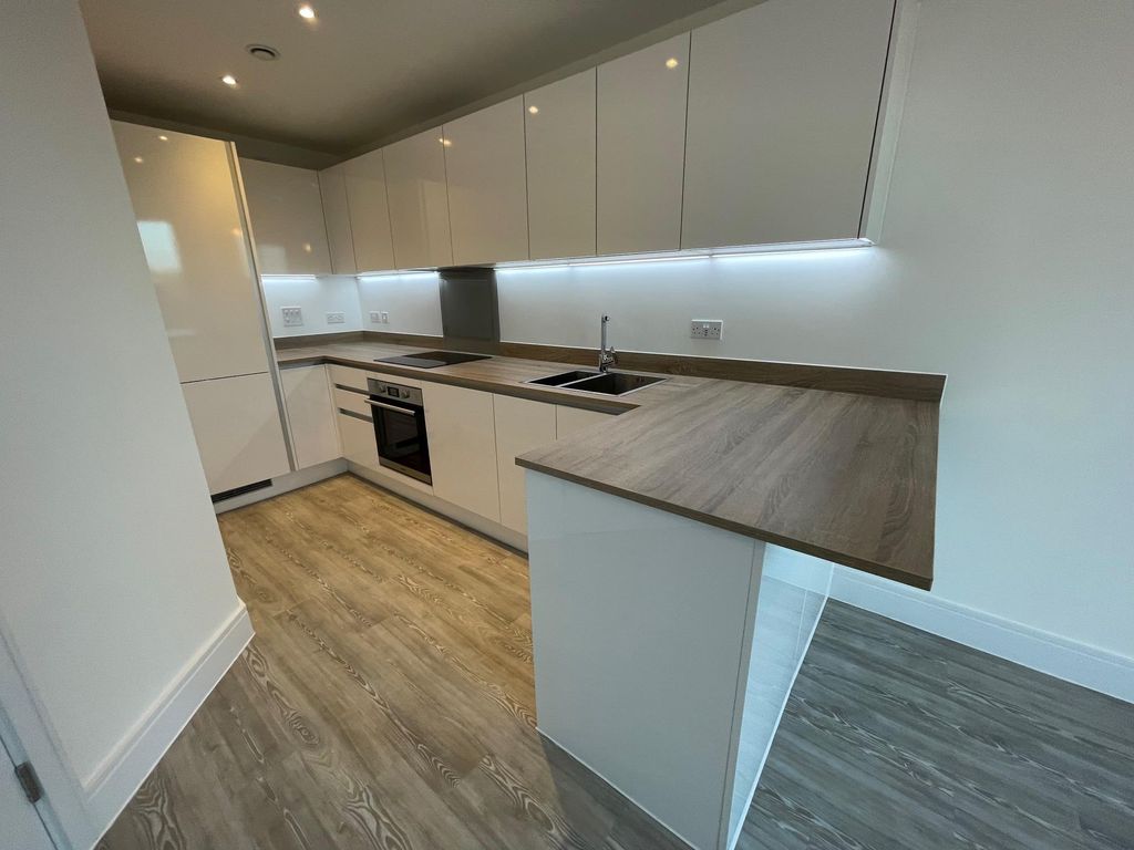 Property photo 1 of 16 Kitchen