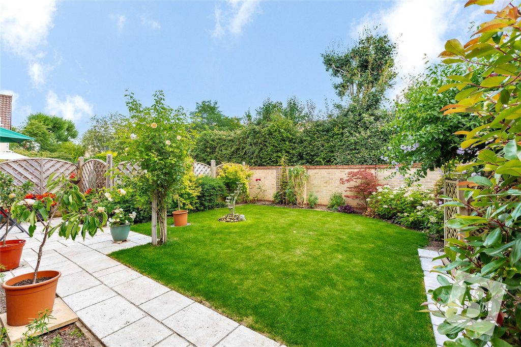 Property photo 2 of 26 Annexe Garden