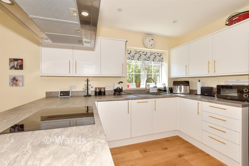 Property photo 3 of 10 Lounge/ Kitchen/ Diner