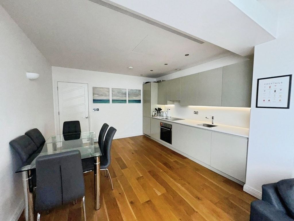 Property photo 3 of 10 Pbox-Img.Jpg