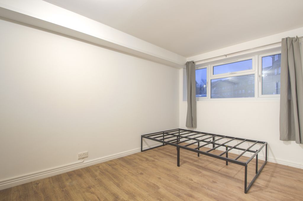 Property photo 1 of 5 1Â Bedroom House Share For Sale