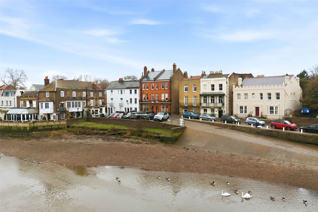 Property photo 2 of 18 Picture No. 05