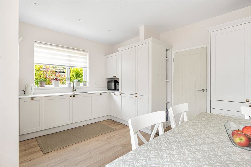 Property photo 2 of 17 Kitchen Dining Room