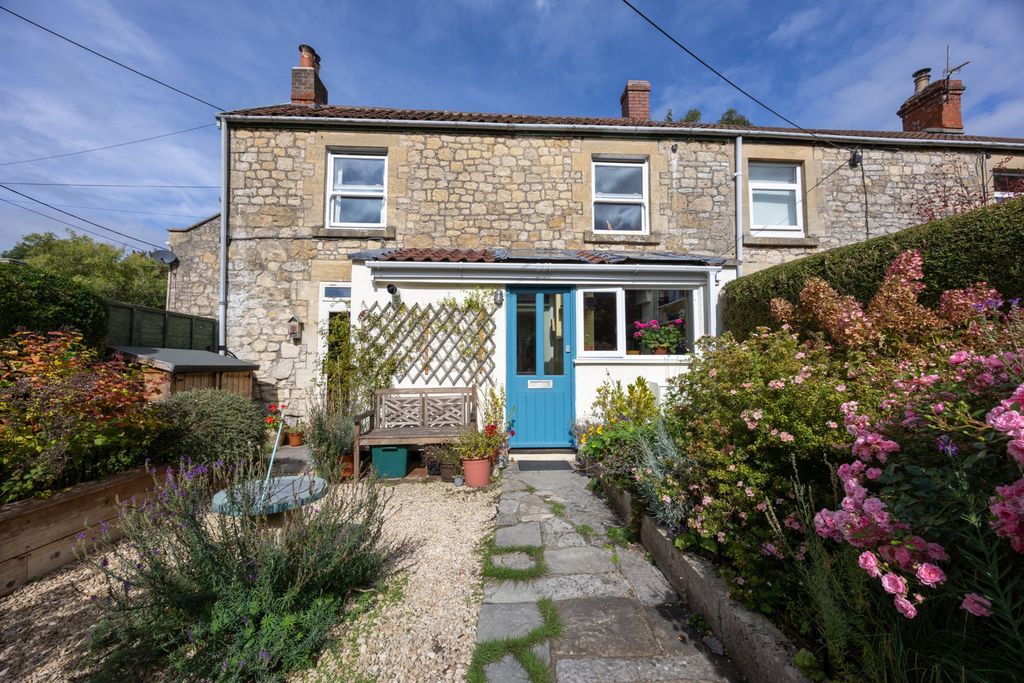 Property photo 1 of 46