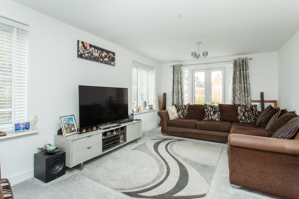 Property photo 2 of 14 Picture 2