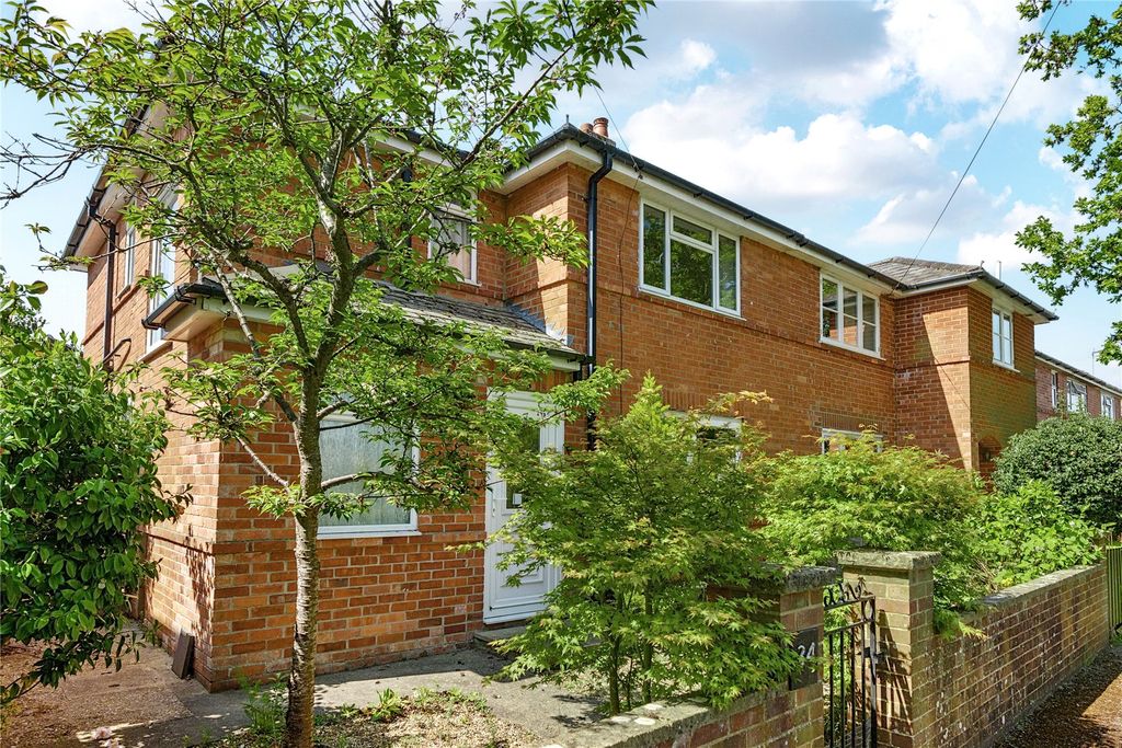 Property photo 2 of 22 Picture No. 24