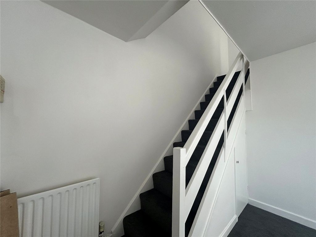Property photo 2 of 9 Picture No. 39