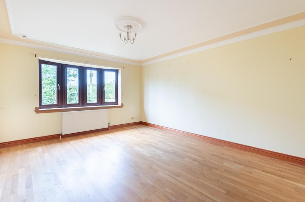 Property photo 2 of 19 Cup1484Seg Living Room.Jpg