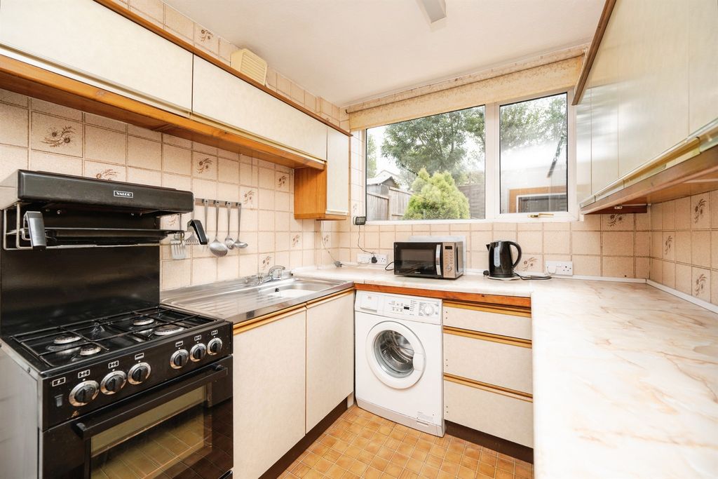 Property photo 3 of 15