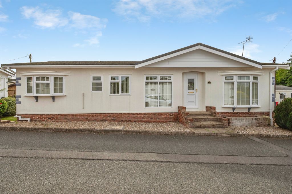 Property photo 2 of 18