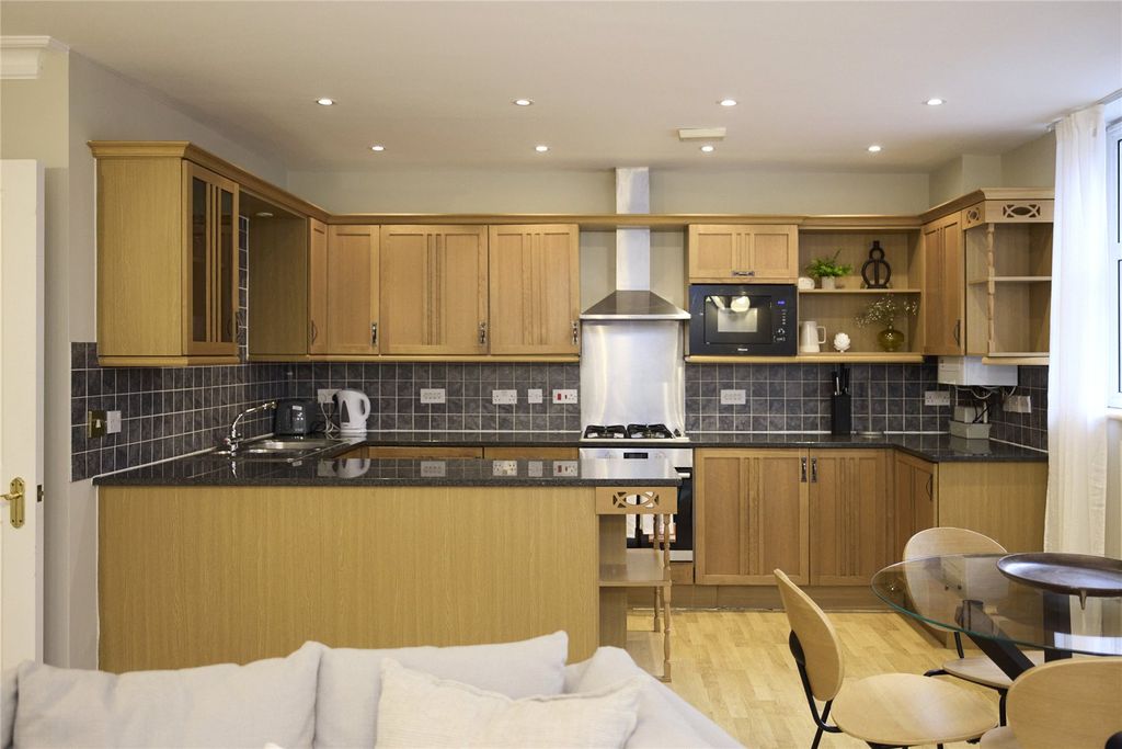 Property photo 2 of 33 Kitchen