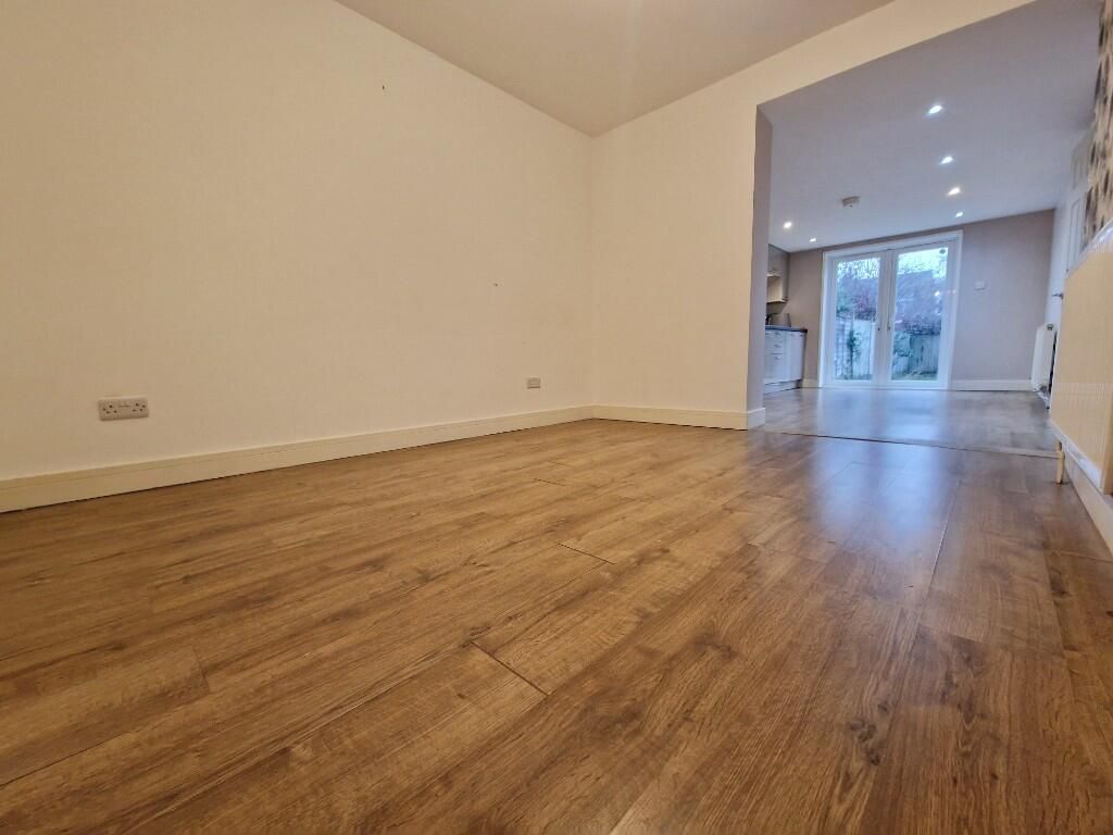 Property photo 3 of 8 2.Jpeg