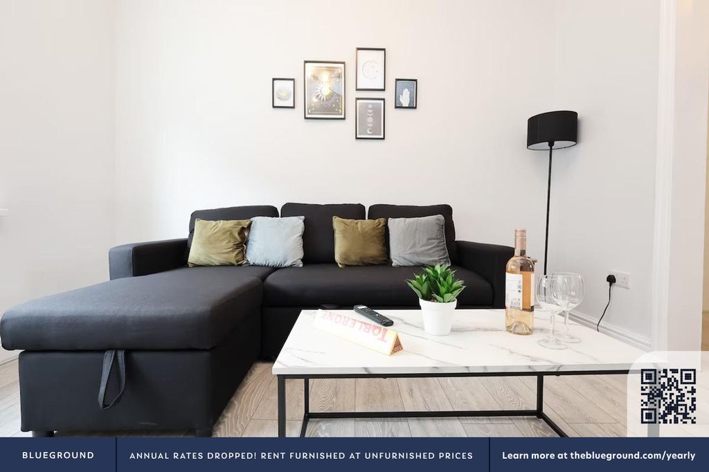 Property photo 3 of 68 Living Room