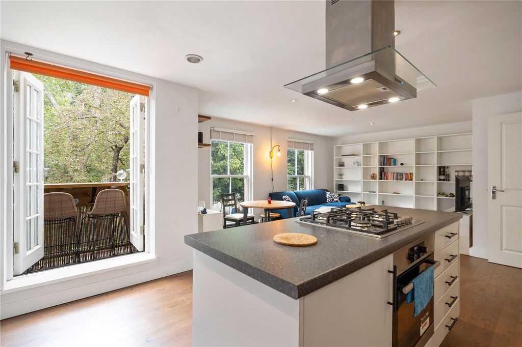 Property photo 1 of 11 Picture No. 12