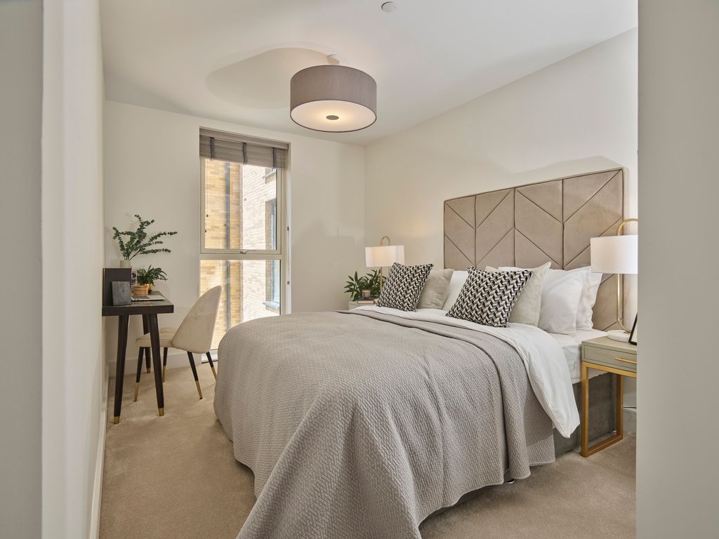 Property photo 1 of 6 242080-10