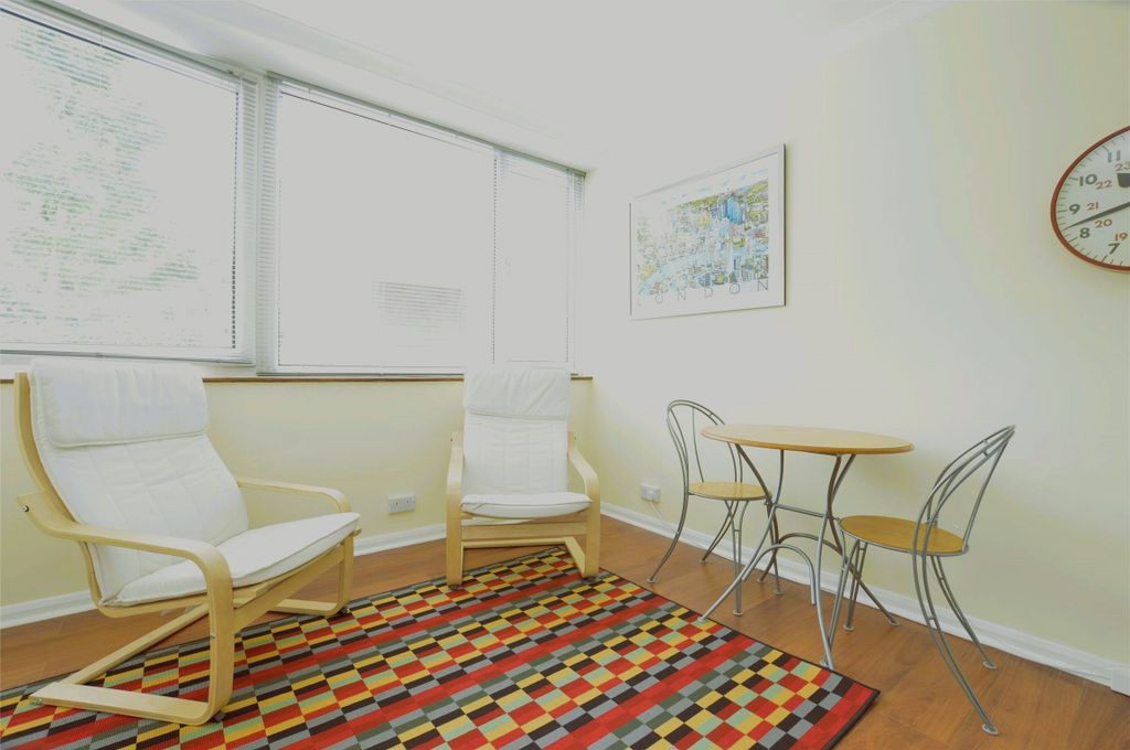 Property photo 1 of 5 Picture No. 11