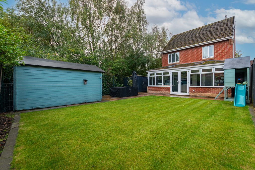 Property photo 3 of 39