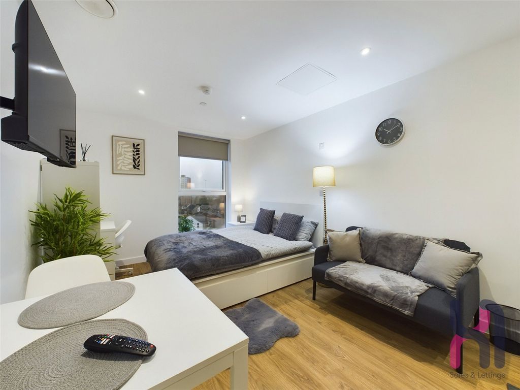 Property photo 2 of 10 Picture No. 02