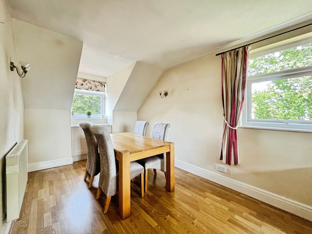 Property photo 3 of 17 4290627