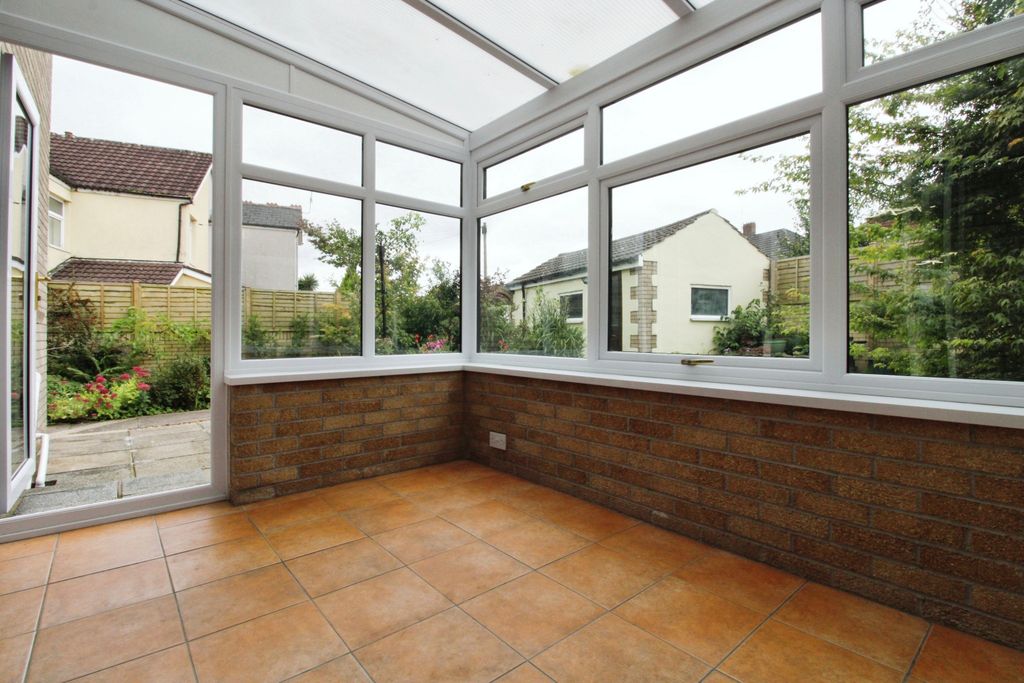 Property photo 3 of 15 Conservatory