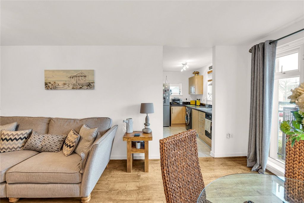 Property photo 2 of 16 Picture No. 03