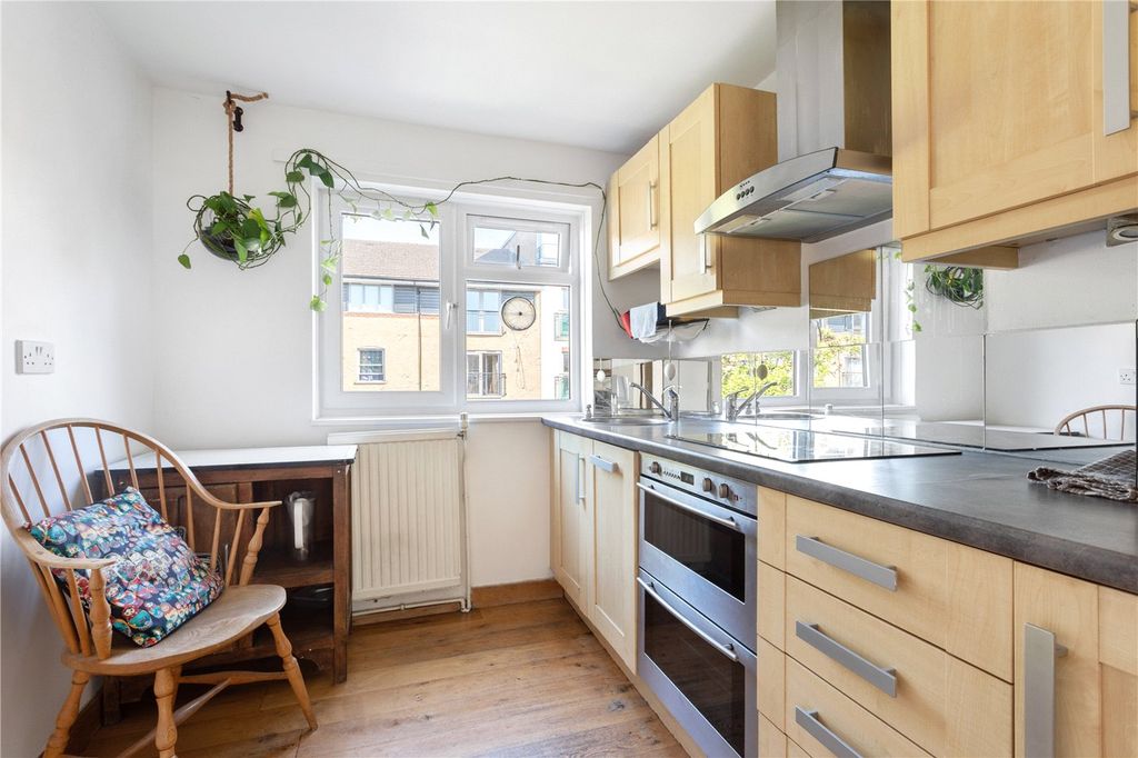 Property photo 3 of 6 Picture No. 05