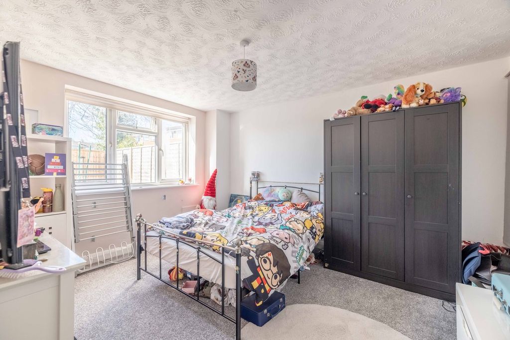 Property photo 3 of 9