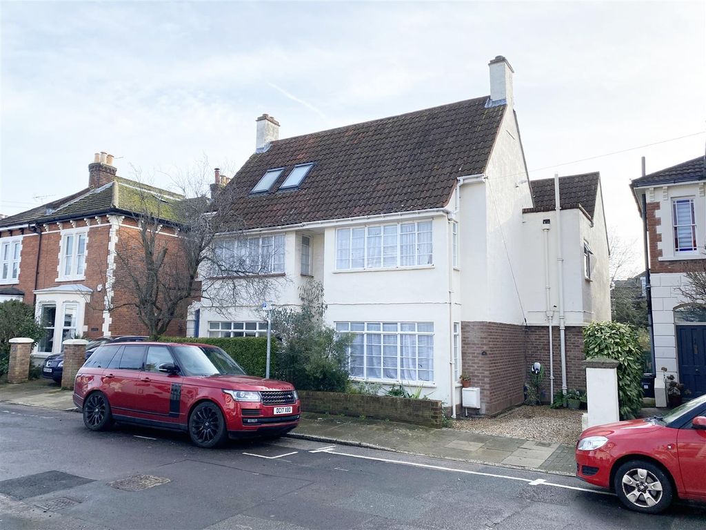 Property photo 2 of 38 Semi Detached Circa 1958