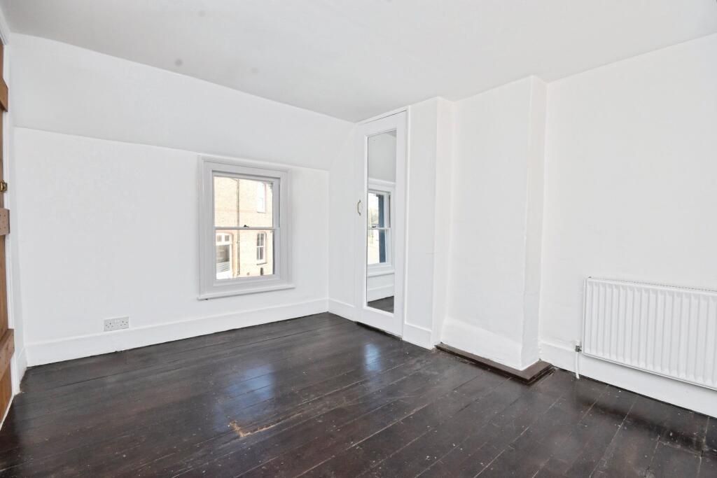 Property photo 2 of 7 2