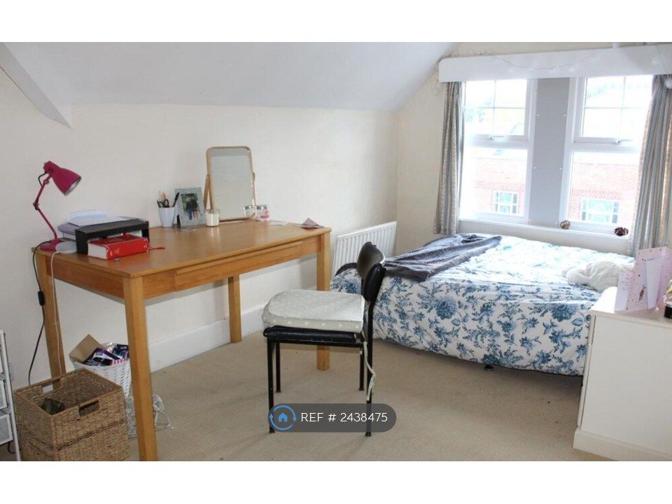 Property photo 3 of 6