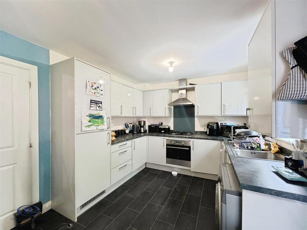 Property photo 3 of 17 User_Edited_Photo-Ea785794_User-Edited-25dab4F7-9F