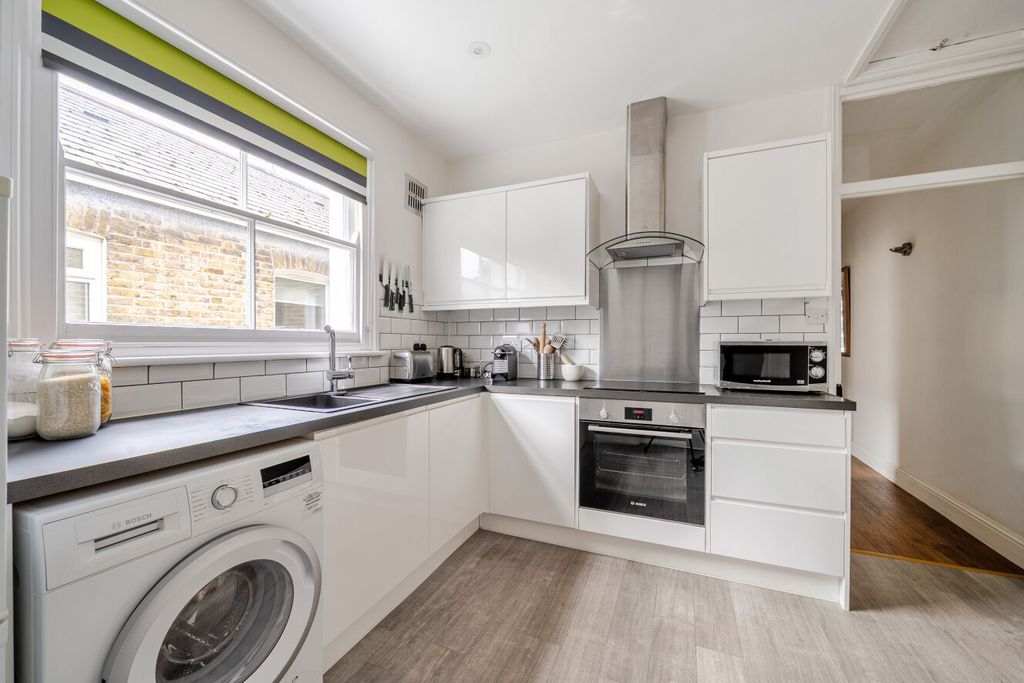 Property photo 3 of 10 1471114-14-6A1ee7...