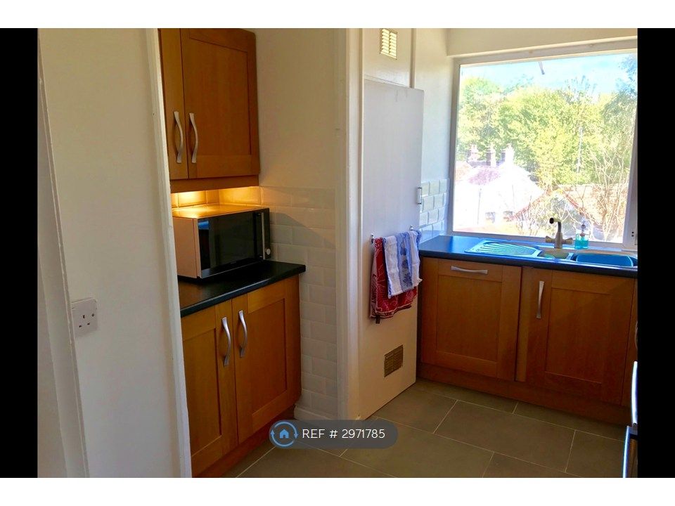 Property photo 2 of 21 Kitchen