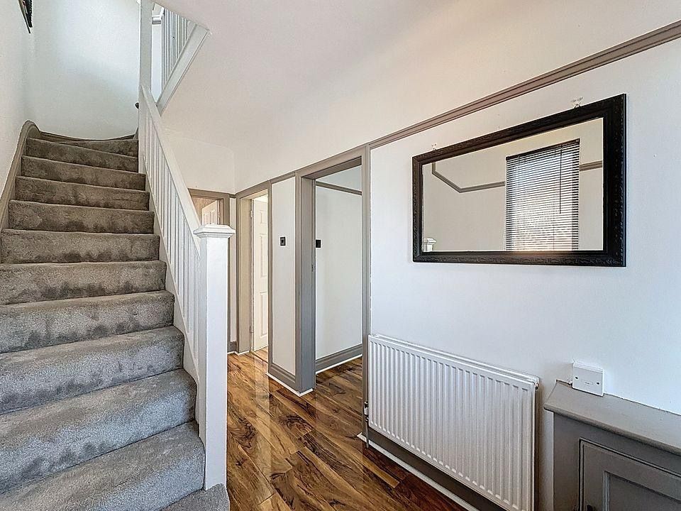 Property photo 2 of 18 5073512