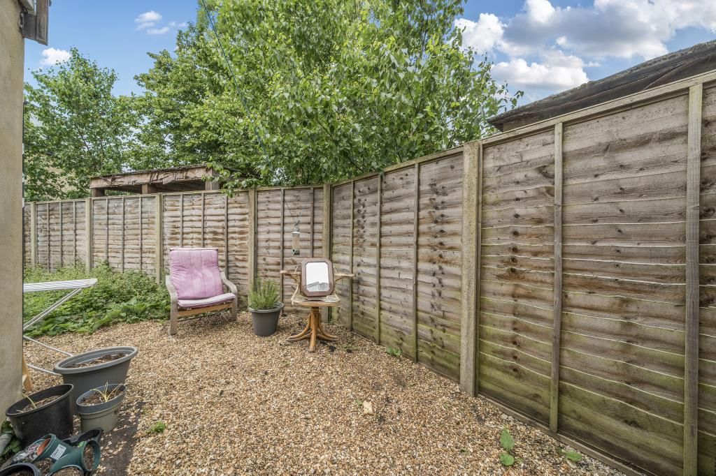 Property photo 2 of 16 Garden View