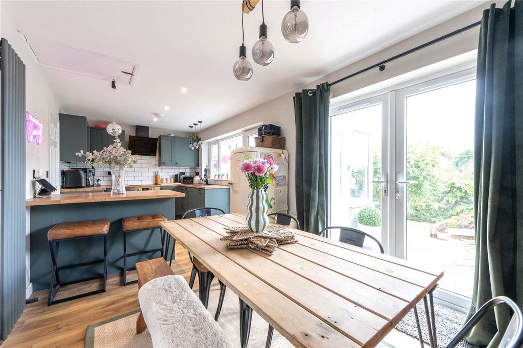 Property photo 3 of 19 Kitchen/Diner