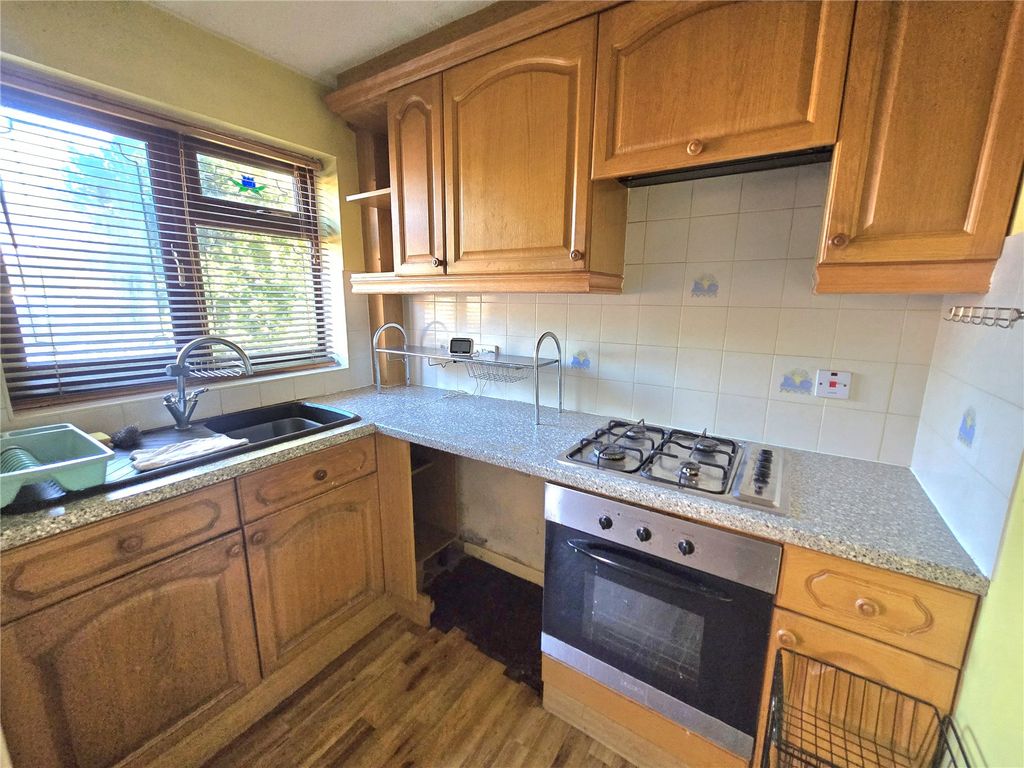 Property photo 2 of 11 Picture No. 15