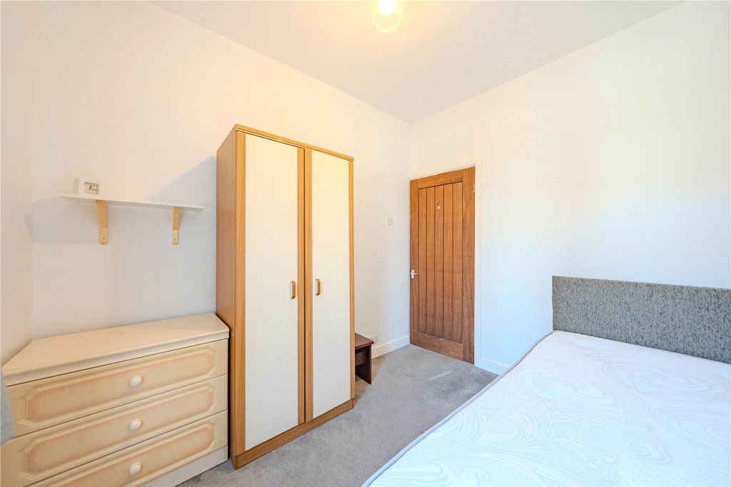 Property photo 3 of 14 Picture No. 16