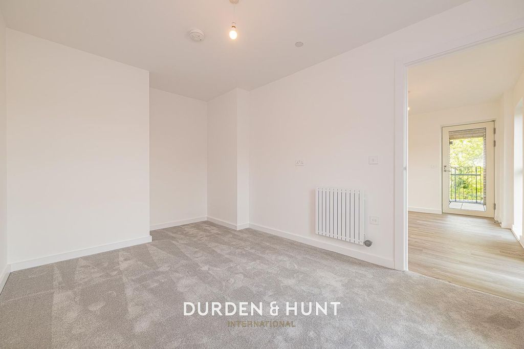 Additional image 13 of 2 bed flat for saleHigh Street, Epping CM16