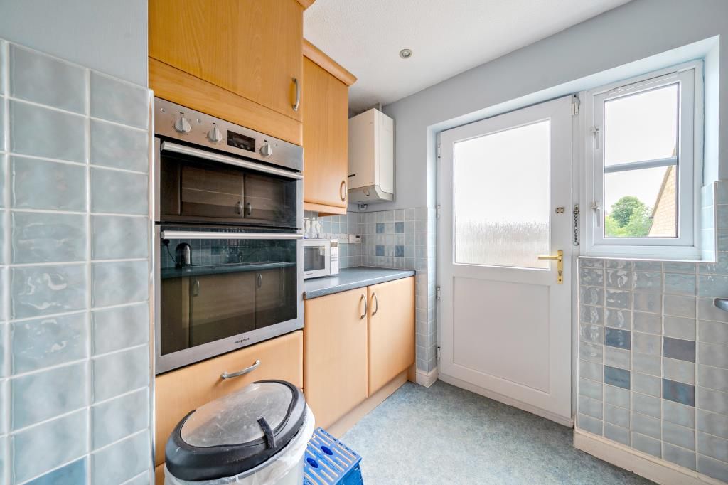Property photo 2 of 20 Kitchen