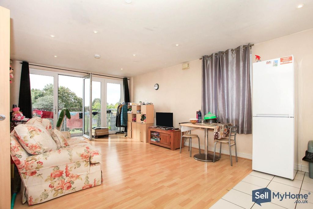 Property photo 3 of 15 Open Plan Living/Kitchen